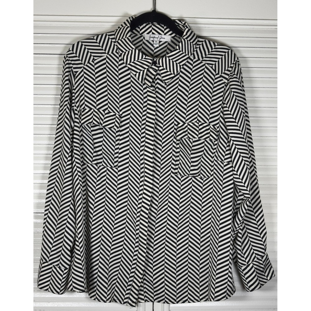 Jennifer And Grace Geometric Stripe Point Collar Long Sleeve Top Size 1X *FLAW*‎